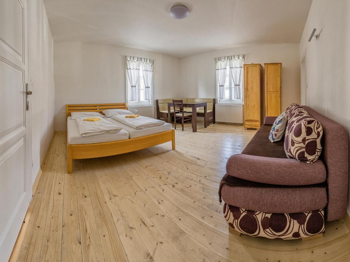 Svajciarsky Dom Casa de hóspedes Vysoké Tatry Exterior foto